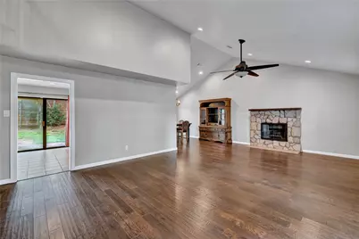 513 Harrington Lane, Euless, TX 76039 - Photo 3