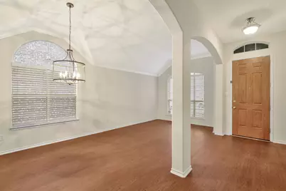 9205 Regal Oaks Drive, McKinney, TX 75072 - Photo 5
