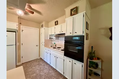 802 W 4th Street, Clarksville, TX 75426 - Photo 5