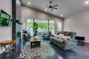 8926 Groveland Dr, Dallas, TX 75218 - Photo 17