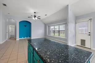 1205 Rosa Ln, Mansfield, TX 76063 - Photo 9