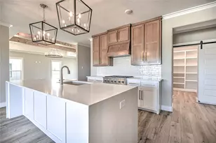 8186 S Lone Star Pkwy, Moody, TX 76557 - Photo 15