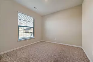 204 Lake Ridge Dr, Princeton, TX 75407 - Photo 11
