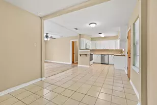 1402 Knight St, Denton, TX 76205 - Photo 9