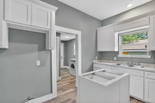 3454 Frazier Ave, Fort Worth, TX 76110 - Photo 5
