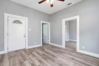 3454 Frazier Avenue, Fort Worth, TX 76110 - Photo 3