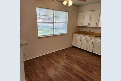 402 E Hinton Street, Tioga, TX 76271 - Photo 3