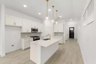 5915 Laurel Lk Ln, Pilot Point, TX 76258 - Photo 7