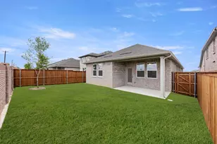 5915 Laurel Lk Ln, Pilot Point, TX 76258 - Photo 29