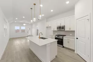 5915 Laurel Lk Ln, Pilot Point, TX 76258 - Photo 11