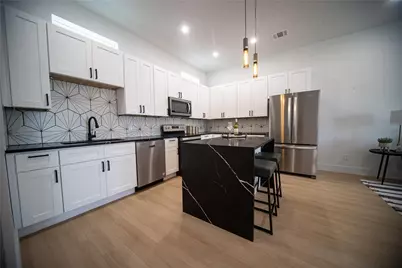 236 Urbane Crest Drive, Fort Worth, TX 76107 - Photo 7