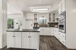 1561 Whitecrest Dr, Whitney, TX 76692 - Photo 9
