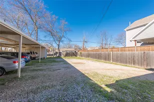 4723 Victor St, Dallas, TX 75246 - Photo 13