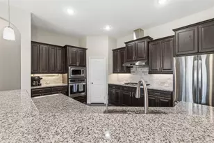 210 Covington Dr, Wylie, TX 75098 - Photo 5