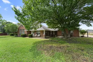 302 Thorntree Dr, Ovilla, TX 75154 - Photo 3