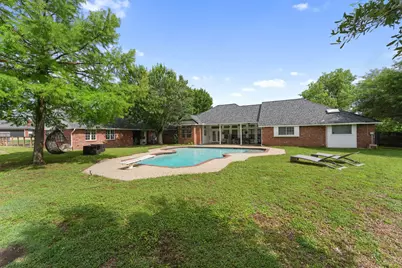 302 Thorntree Drive, Ovilla, TX 75154 - Photo 5