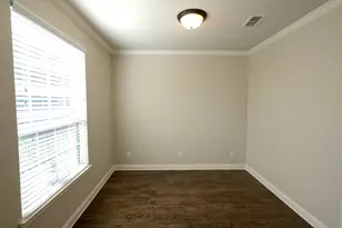 5075 Italia Ln, Grand Prairie, TX 75052 - Photo 5