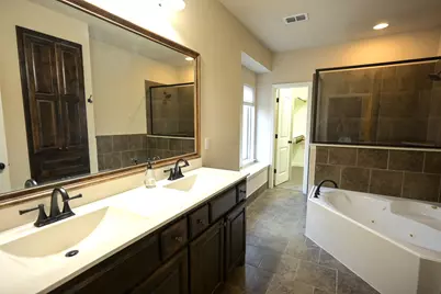 5075 Italia Lane, Grand Prairie, TX 75052 - Photo 11