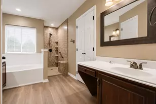 1342 Clear Creek Dr, Lewisville, TX 75067 - Photo 21