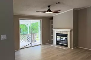 2321 Ridgeview St, Fort Worth, TX 76119 - Photo 5