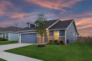 2625 Pebbleton Dr, Fort Worth, TX 76179 - Photo 3