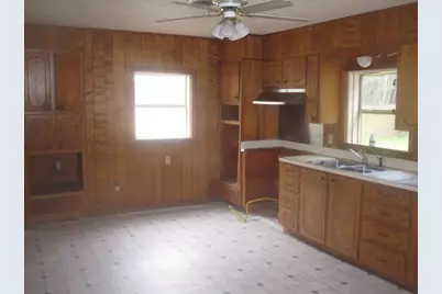 1104 Park Avenue, Bonham, TX 75418 - Photo 5