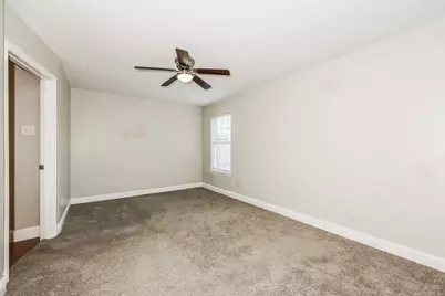 10522 Woodleaf Drive, Dallas, TX 75227 - Photo 11
