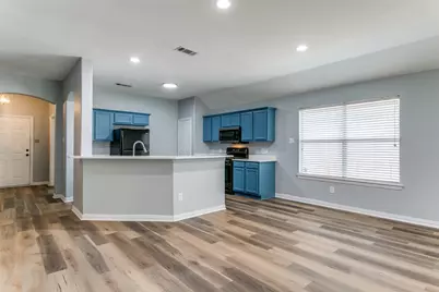 815 Creekside Drive, Little Elm, TX 75068 - Photo 11