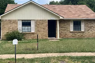 3732 7 Gables St, Fort Worth, TX 76133 - Photo 3