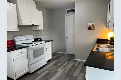 3732 Seven Gables Street, Fort Worth, TX 76133 - Photo 15