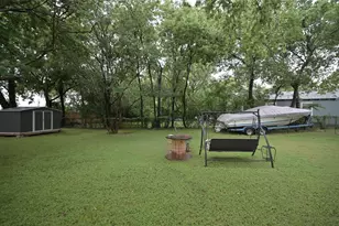 2021 Denison St, Denton, TX 76201 - Photo 33