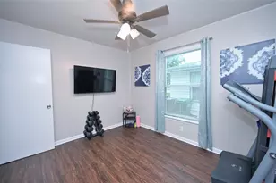 2021 Denison St, Denton, TX 76201 - Photo 25