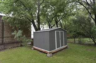 2021 Denison St, Denton, TX 76201 - Photo 35