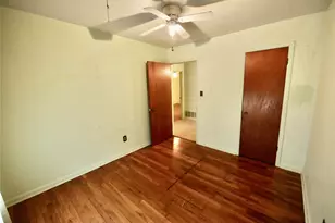 804 Kentucky St, Graham, TX 76450 - Photo 17