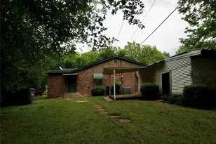 804 Kentucky St, Graham, TX 76450 - Photo 39