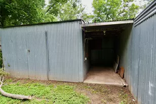 804 Kentucky St, Graham, TX 76450 - Photo 37