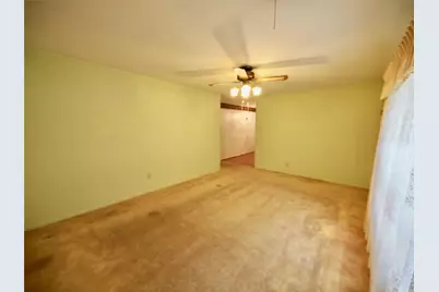 804 Kentucky Street, Graham, TX 76450 - Photo 9