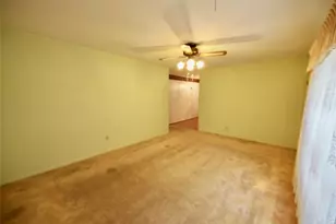 804 Kentucky St, Graham, TX 76450 - Photo 9