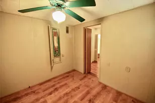 804 Kentucky St, Graham, TX 76450 - Photo 25