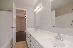 2821 Wimbledon Ct, Garland, TX 75041 - Photo 17