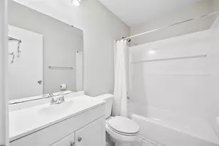6219 Kelly Elliott Rd, Arlington, TX 76001 - Photo 15