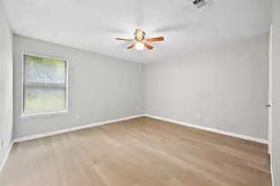 6219 Kelly Elliott Rd, Arlington, TX 76001 - Photo 11