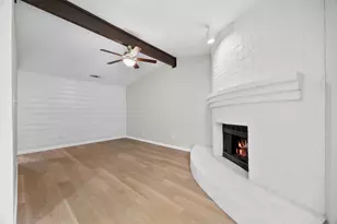 6219 Kelly Elliott Rd, Arlington, TX 76001 - Photo 7