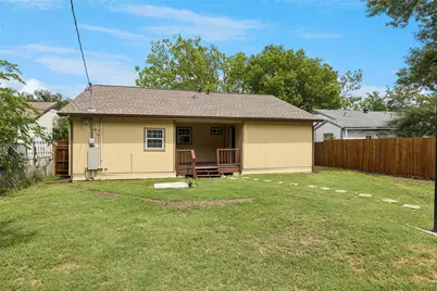 1042 SW 3rd Street, Grand Prairie, TX 75051 - Photo 21
