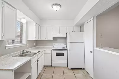 2813 Wimbledon Court, Garland, TX 75041 - Photo 15