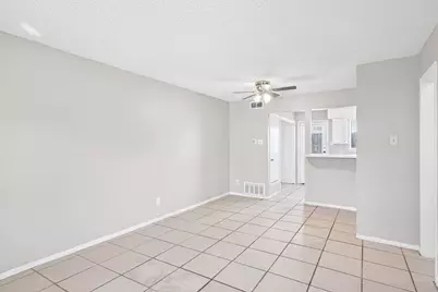2813 Wimbledon Court, Garland, TX 75041 - Photo 13