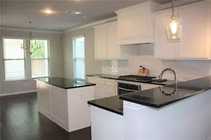 2609 McCart Ave, Fort Worth, TX 76110 - Photo 11