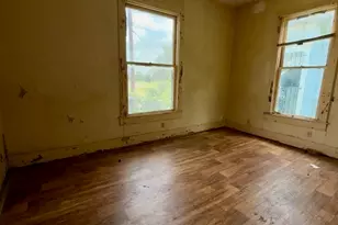 819 S 10th St, Waco, TX 76706 - Photo 11