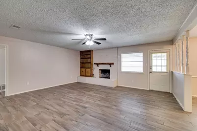 504 S Colonial Drive, Cleburne, TX 76033 - Photo 7