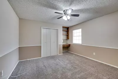 504 S Colonial Drive, Cleburne, TX 76033 - Photo 19